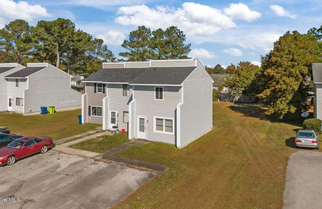 105 Kim Avenue unit: Apt C photos photos