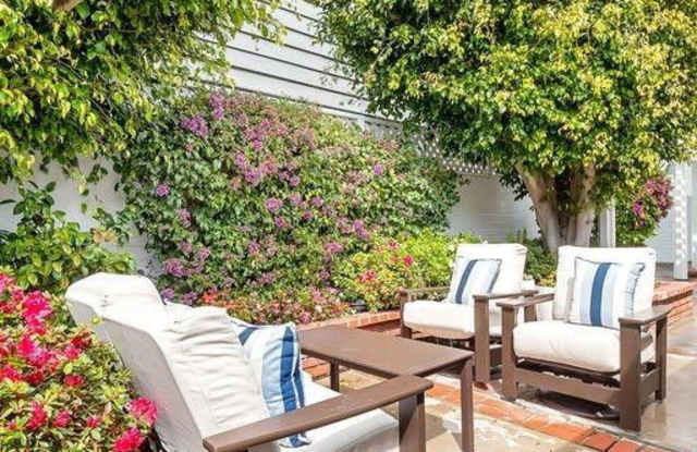 2831 Bayshore Drive photos photos