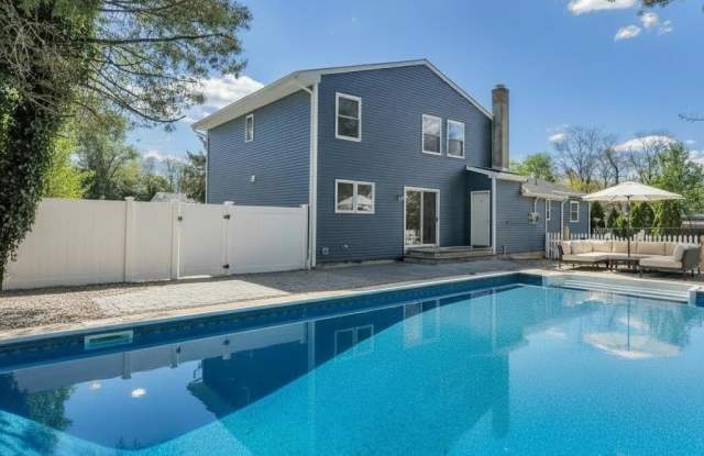 1143-1145 Roe Avenue photos photos