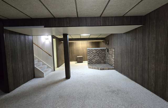 410 Allendale photos photos