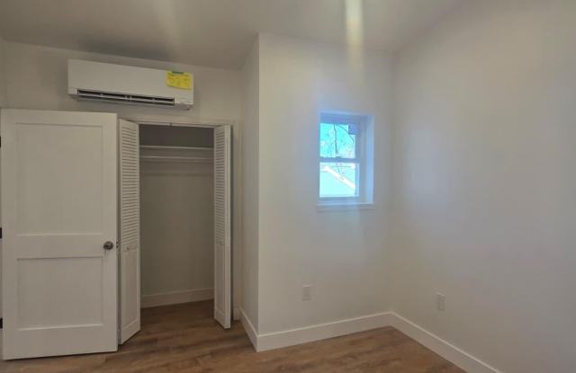 705 HYDE Road photos photos