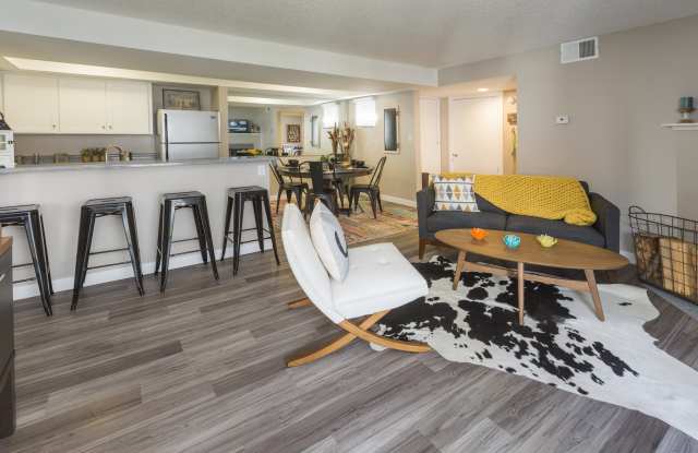 Cottonwood Terrace Gallery 4