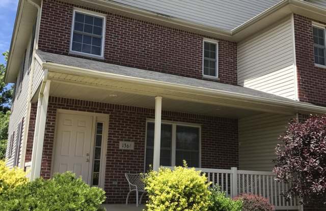 3 BEDROOM TOWNHOUSE AVAIL JULY 2026. Monthly rent $1,895 photos photos