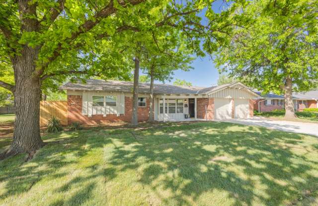 A beautifully renovated 4 bedroom home in The Village! photos photos