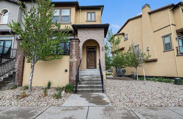 Stunning Solterra Townhome with Spacious Balcony and Mountain Views photos photos