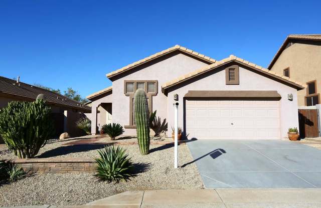 Welcome to your dream rental home in the picturesque Sierra Heights community! photos photos