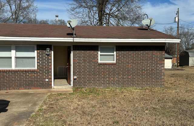 2 Bedroom Duplex in Bald Knob – Great Location! photos photos
