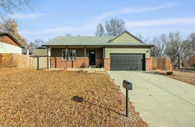 Beautiful 4-Bedroom, 3-Bathroom Home with Finished Basement in Great Fort Collins Location - 1518 Welch Street, Fort Collins, CO 80524