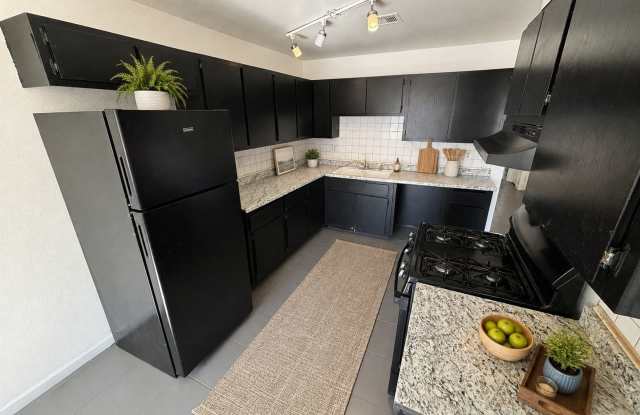 6940 Hopkins Drive Unit B Gallery 3