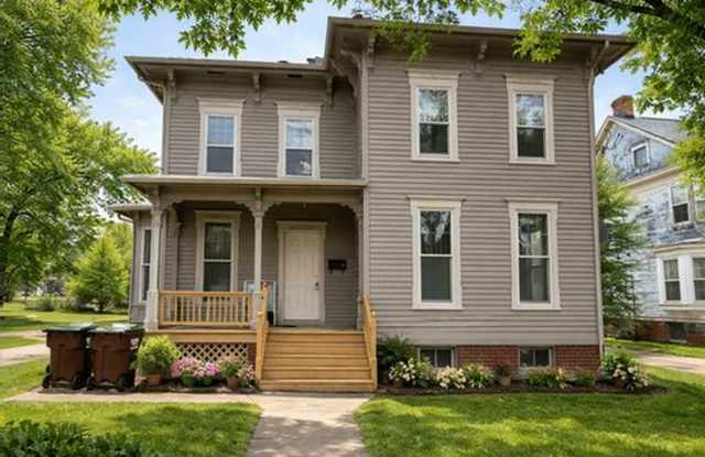 561 N Main St photos photos