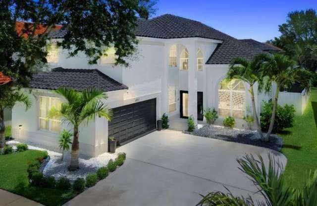 6017 Newport Village Way photos photos