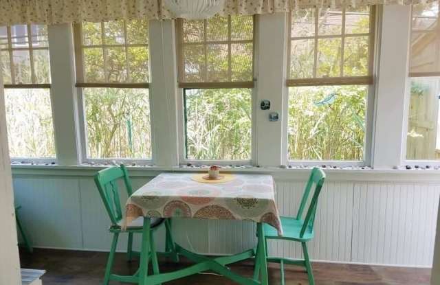 276 Cottage Walk Gallery 4