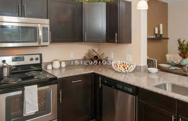 1711 Oak hill - 1711 Oak Hill Lane, Austin, TX 78744