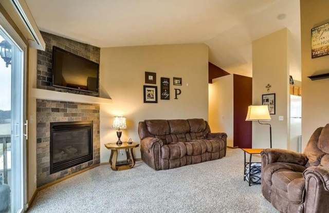 Private Quail Run Rental with Walkout Basement & No Backyard Neighbors! Gallery 3