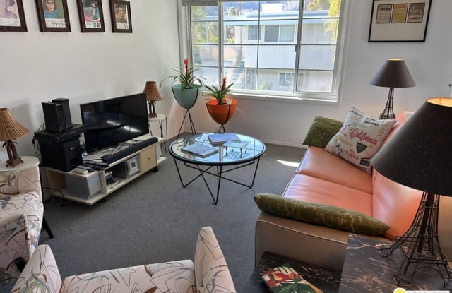 155 W Hermosa Pl - 155 Hermosa Place, Palm Springs, CA 92262