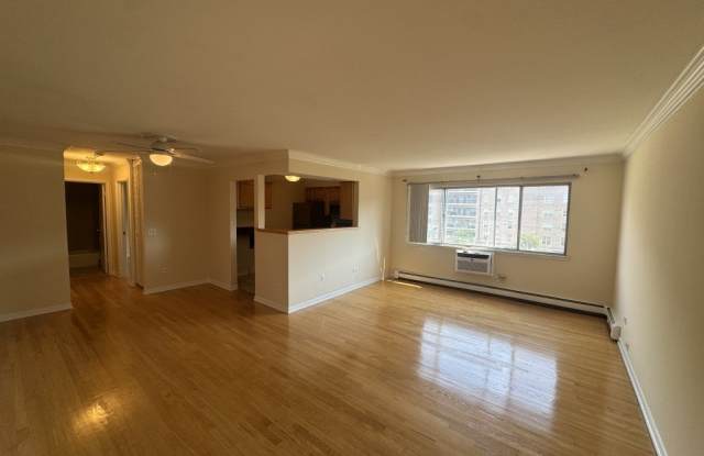 205 W Miner Street Gallery 2