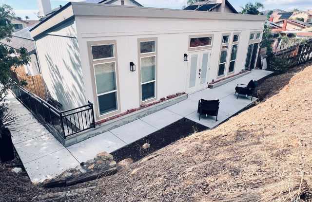 Partially Furnished ADU with Private Entrance and Yard in Lakeside photos photos