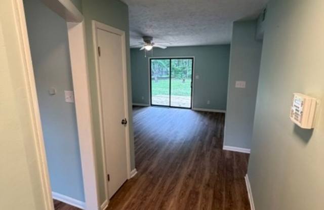 Lake Point Place- Wordsworth Drive Gallery 3