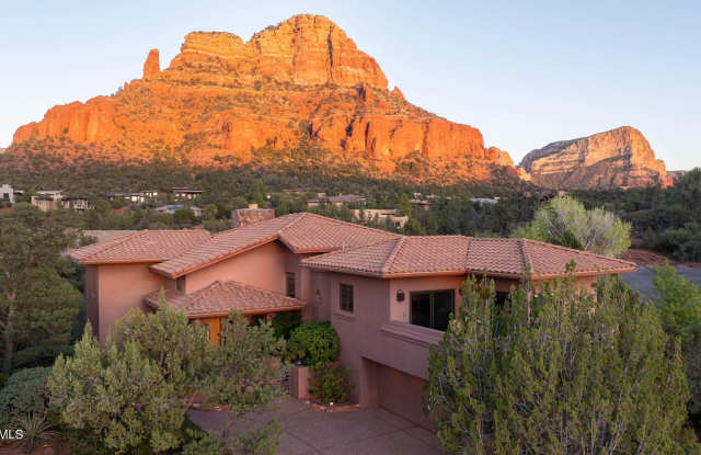 FULLY FURNISHED SEDONA DREAM HOME AWAITS photos photos