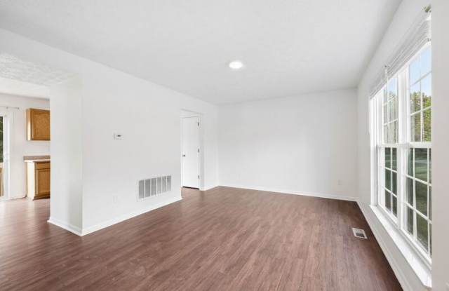 8245 Crete Ln Gallery 2