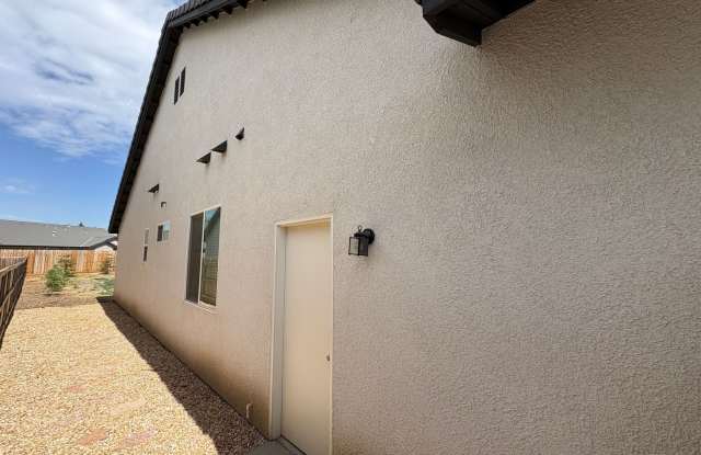 Newly Built NW Visalia Home for Rent! Gallery 3