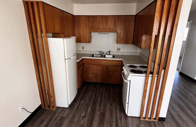 225 Poplar Street - 1 photos photos