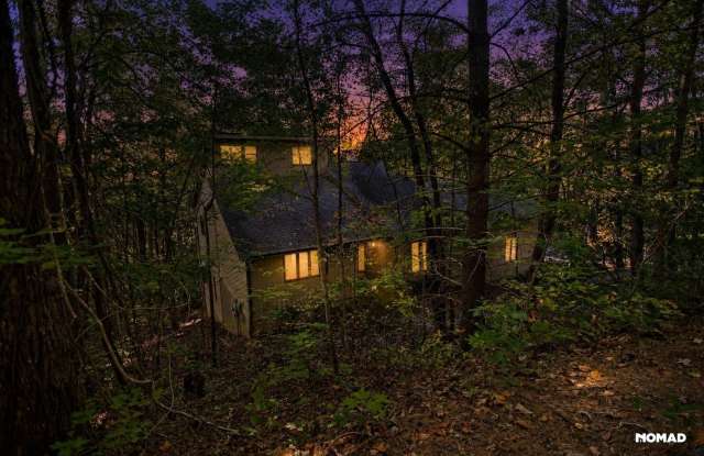 Spacious 3BR Condo in Asheville Gallery 1