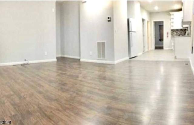 73 Headley Ter photos photos