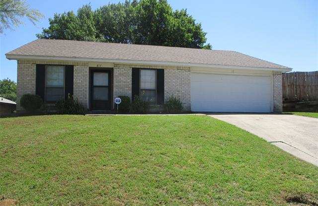 817 Panay Way Drive - 817 Panay Way Drive, Fort Worth, TX 76108