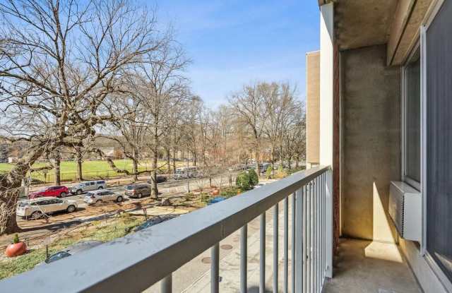 800 4th Street SW #S106 Gallery 2