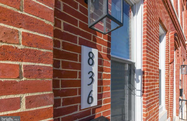 836 HARLEM Avenue Gallery 2