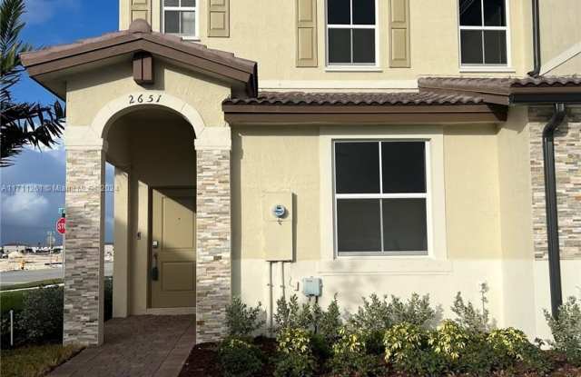 2651 SE 28 Dr - 2651 Southeast 28th Street, Homestead, FL 33035