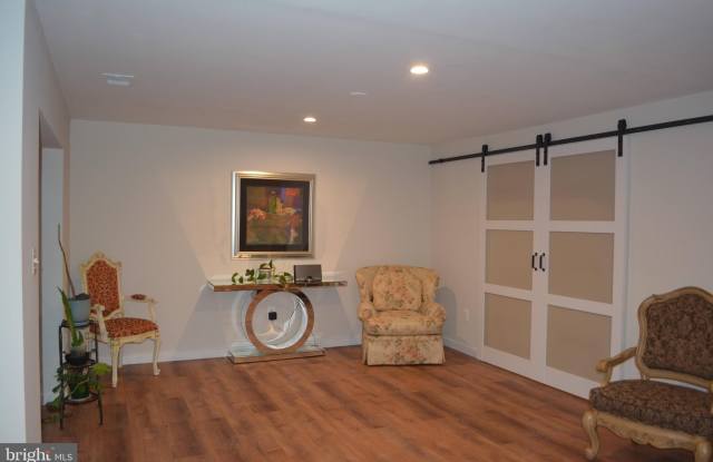 17000 CHARLESBOURG Place photos photos