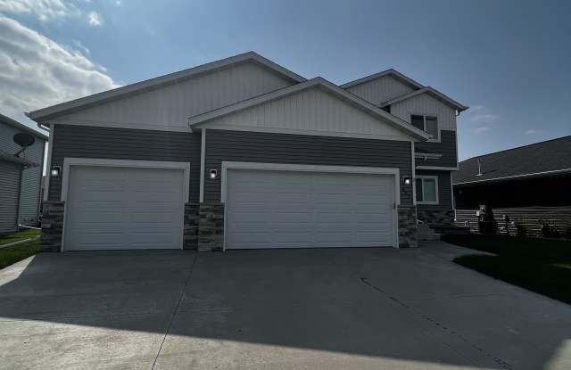 837 Albert Drive West photos photos