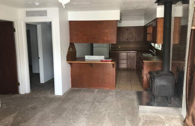 226 South 200 West - 226 S 200 W, Washington, UT 84780