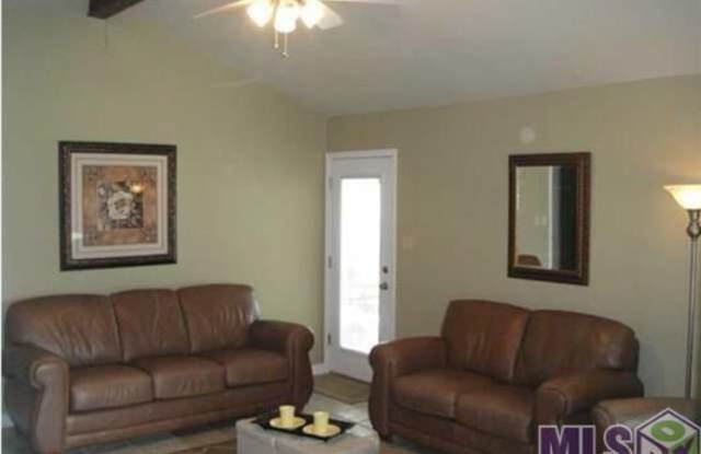 37404 West Hillside Drive Gallery 3