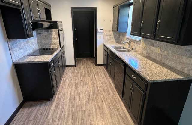 Edmond Home Near OCU! photos photos