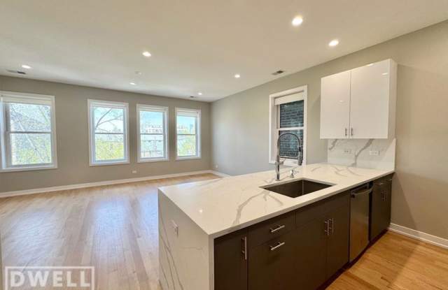 969 West 18th St. photos photos