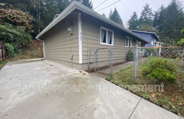 711 Grandview Ave photos photos