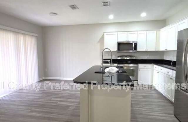 1390 Lara Circle Gallery 4