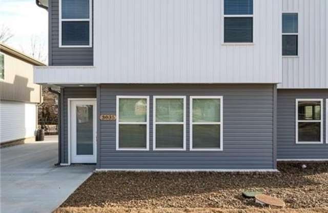 3035 Sandra - 3035 West Sandra Street, Fayetteville, AR 72704