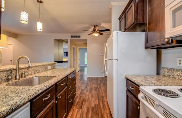 702 Bering Drive - 702 Bering Drive, Houston, TX 77057