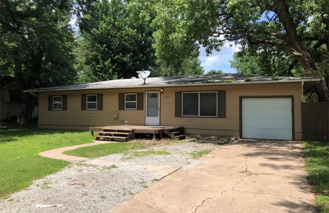 7332 W Quail Ln - 7332 Quail Street, Wichita, KS 67212