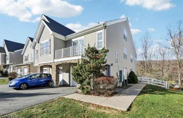 303 Boulder Ridge Dr - 303 Boulder Ridge, Morris County, NJ 07869