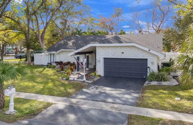 501 NW 78th Way photos photos