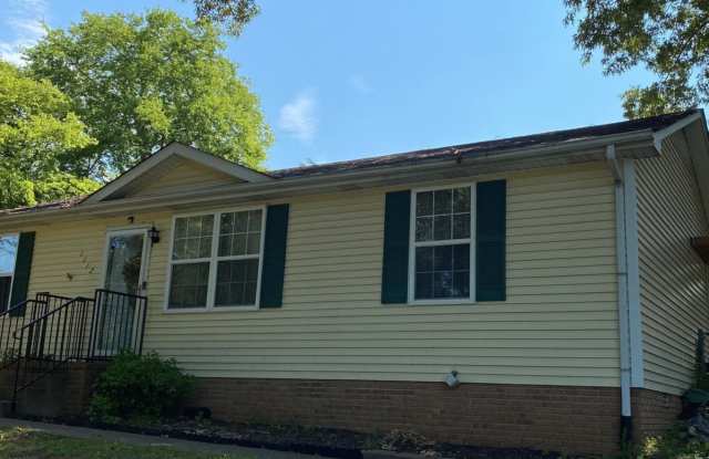 1112 Britton Springs - Showings Start 10/17/25 photos photos