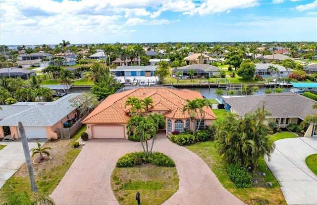 2024 SE 28th Terrace - 2024 Southeast 28th Terrace, Cape Coral, FL 33904