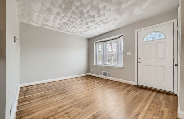916 Middlesex Road - 1 Gallery 1