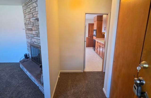 ALL PROSPECTIVE TENANTS MUST SUBMIT A $58 NON-REFUNDABLE APPLICATION FEE PER APPLICANT ONLINE AND BE PRE-QUALIFIED PRIOR TO ANY SHOWINGS Gallery 3