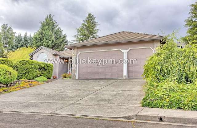 4 Bed, 2 Bath Home on a Cul-de-sac in Lake Heights Neighborhood photos photos